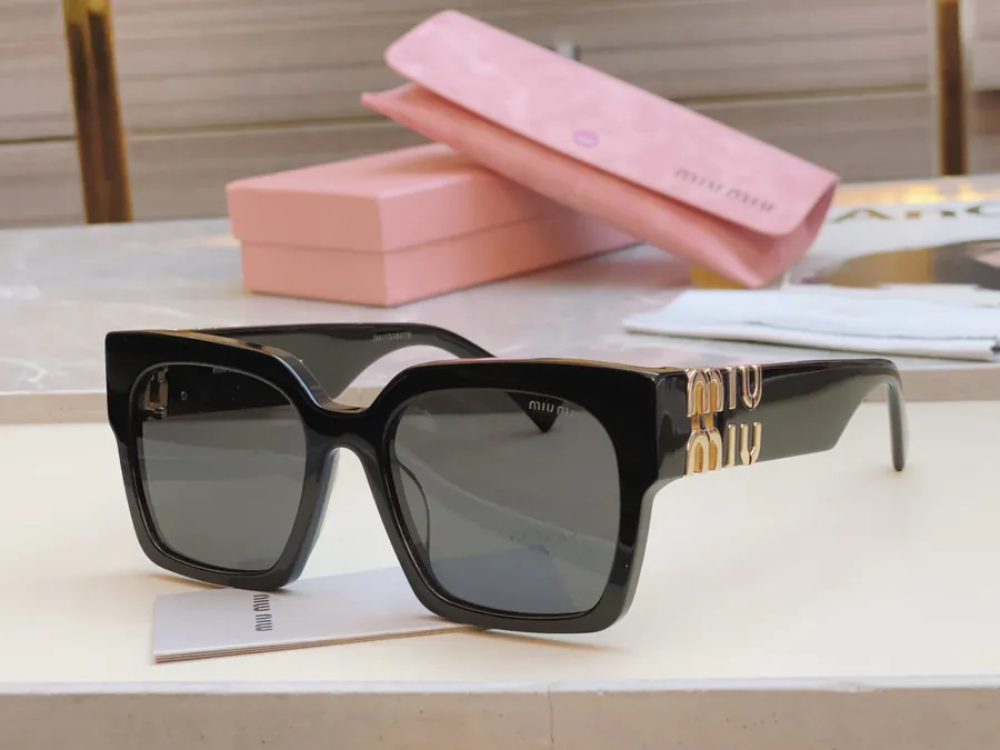 MIU MI* New Sunglasses VMU 04U