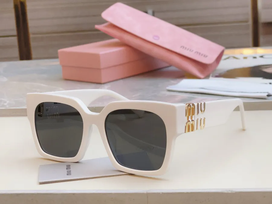 MIU MI* New Sunglasses VMU 04U