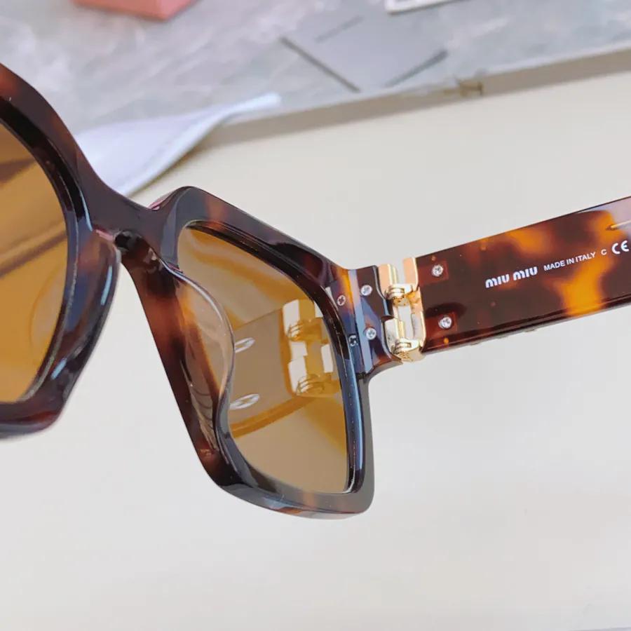 MIU MI* New Sunglasses VMU 04U