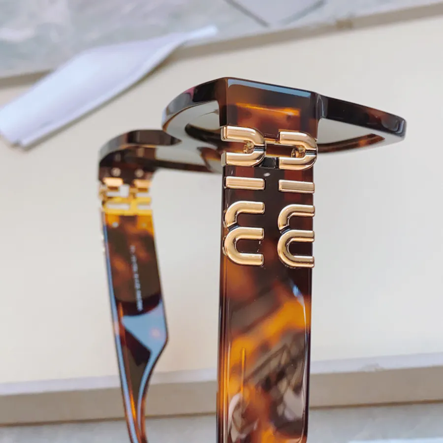 MIU MI* New Sunglasses VMU 04U