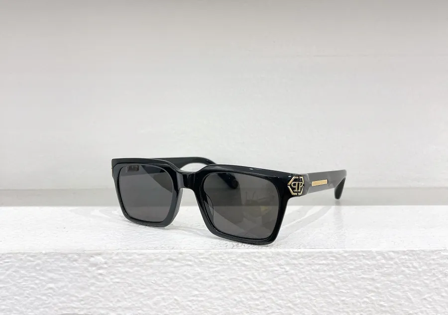 PHILIPP PLEIN Box with 18