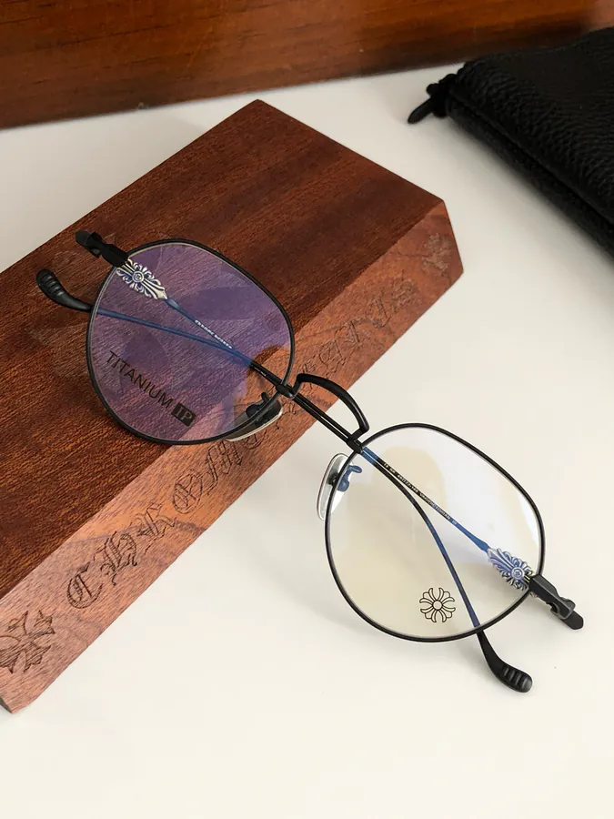 Vagidictorian Black Frame Retro Gold Thin Frame