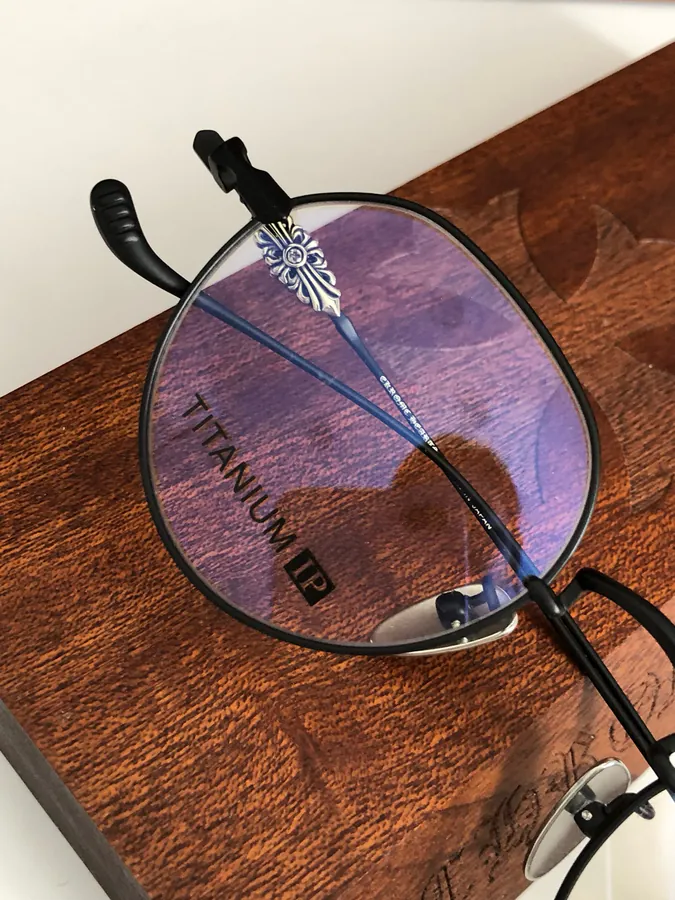 Vagidictorian Black Frame Retro Gold Thin Frame