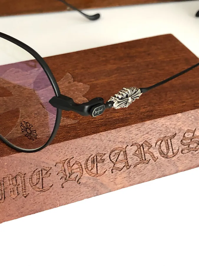 Vagidictorian Black Frame Retro Gold Thin Frame