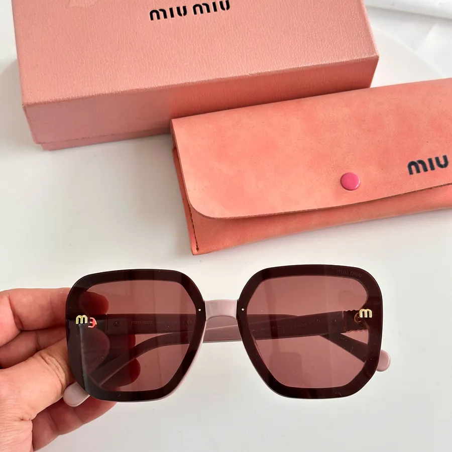 MIU MI* Bucket Bag