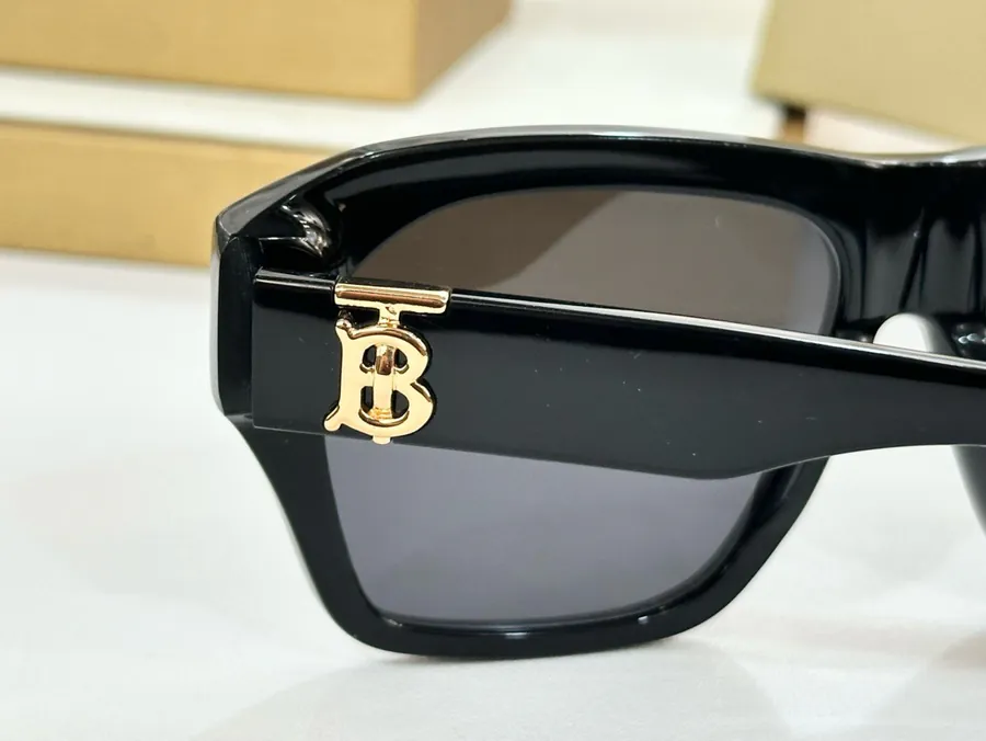 Burberr* BE 6005