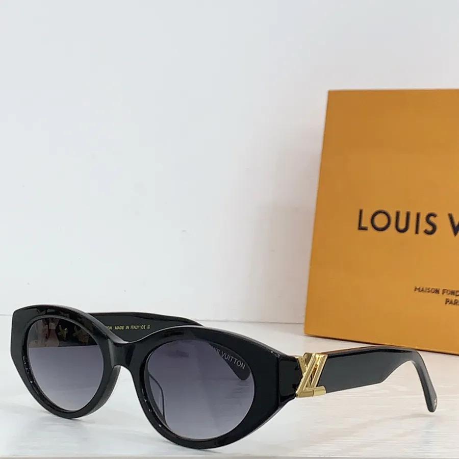 LVMH Louis Vuitto Z2104E
