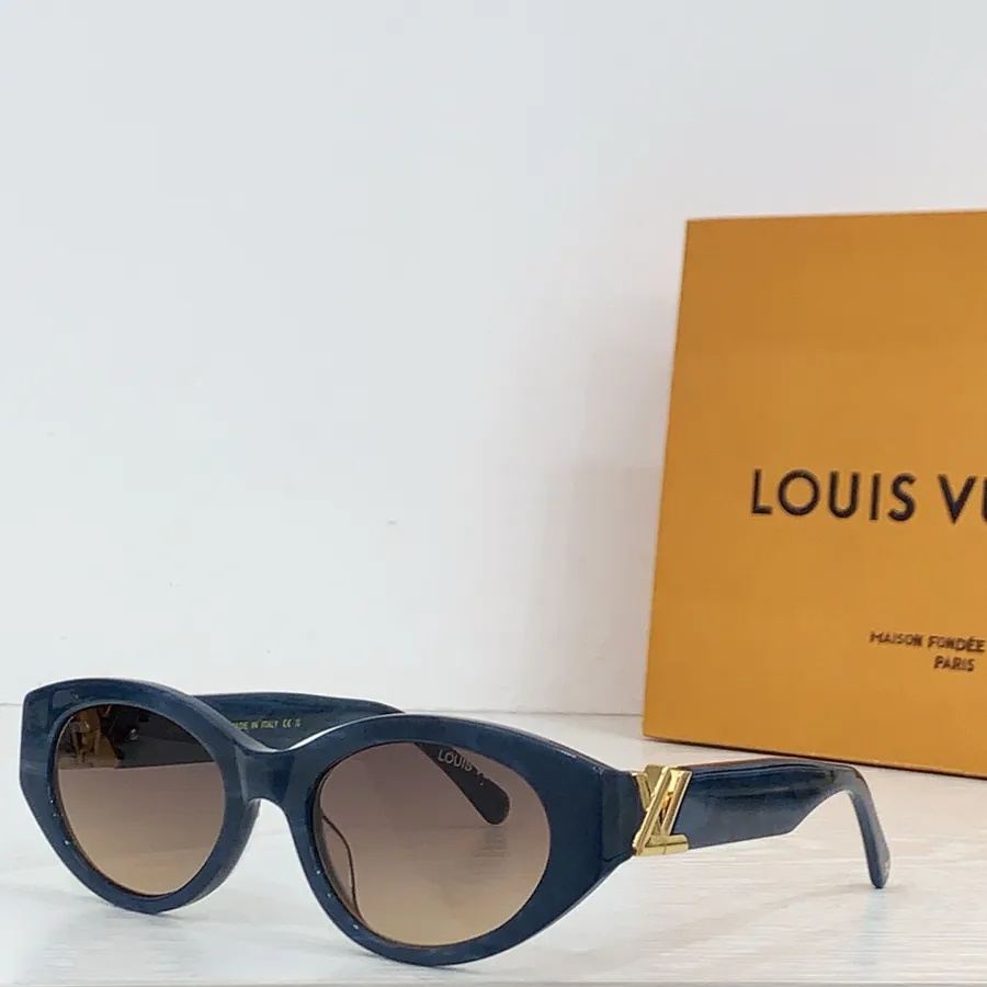 LVMH Louis Vuitto Z2104E