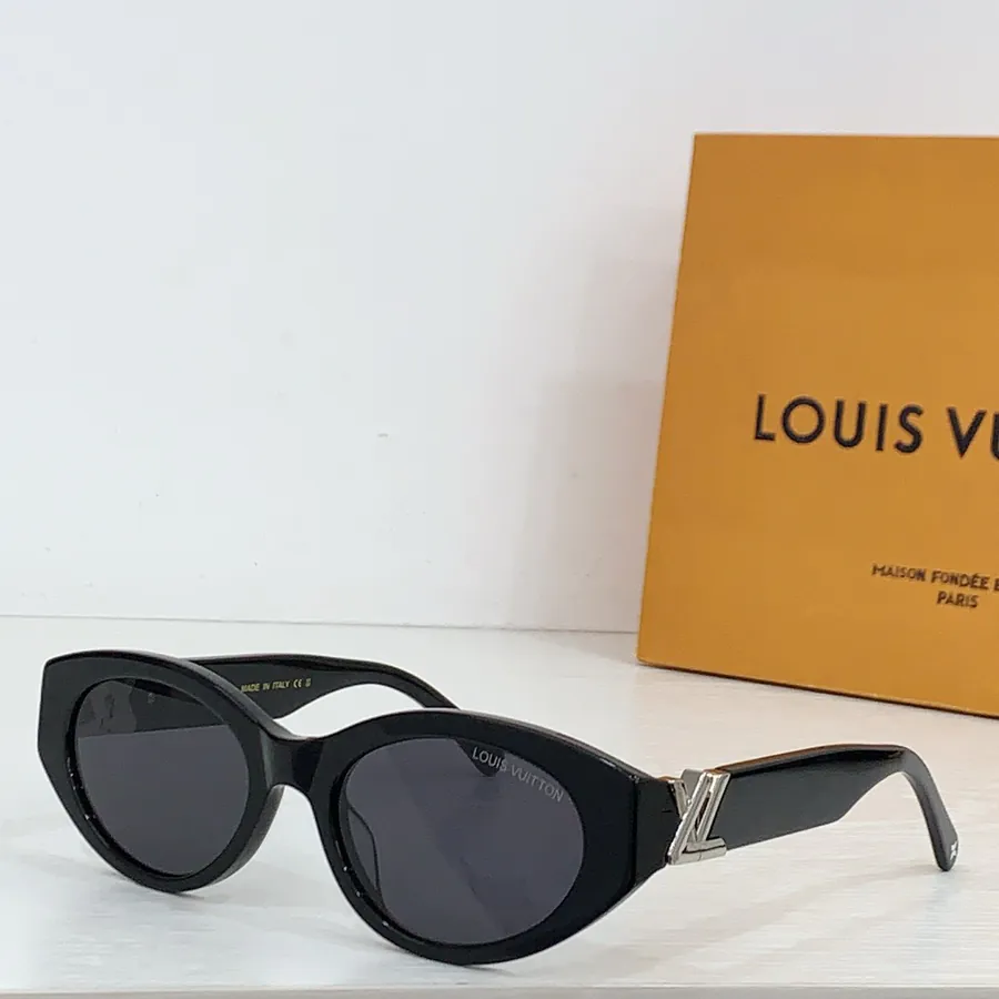 LVMH Louis Vuitto Z2104E