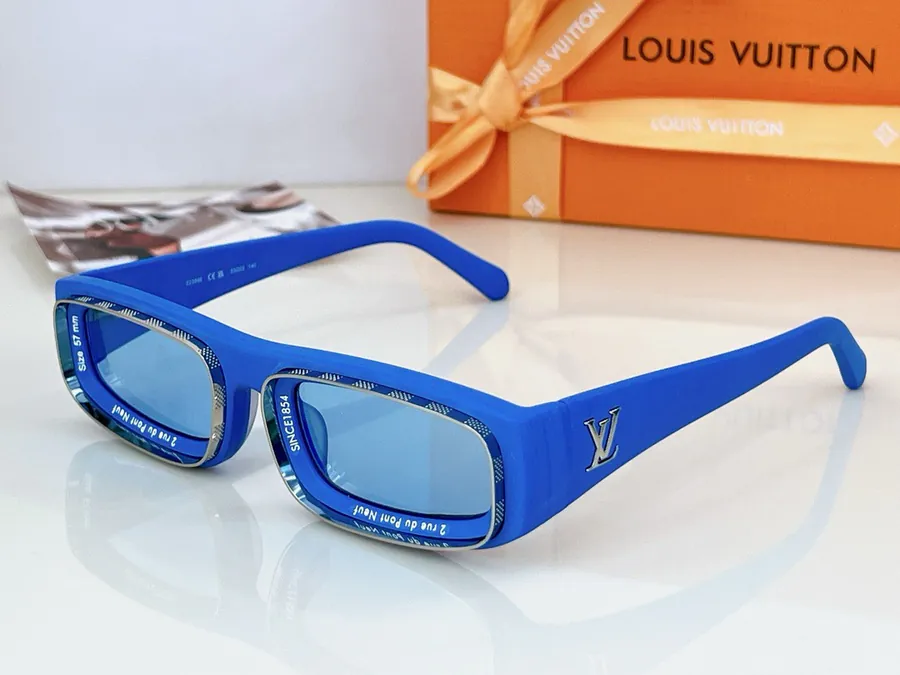 Louis Vuitto P155