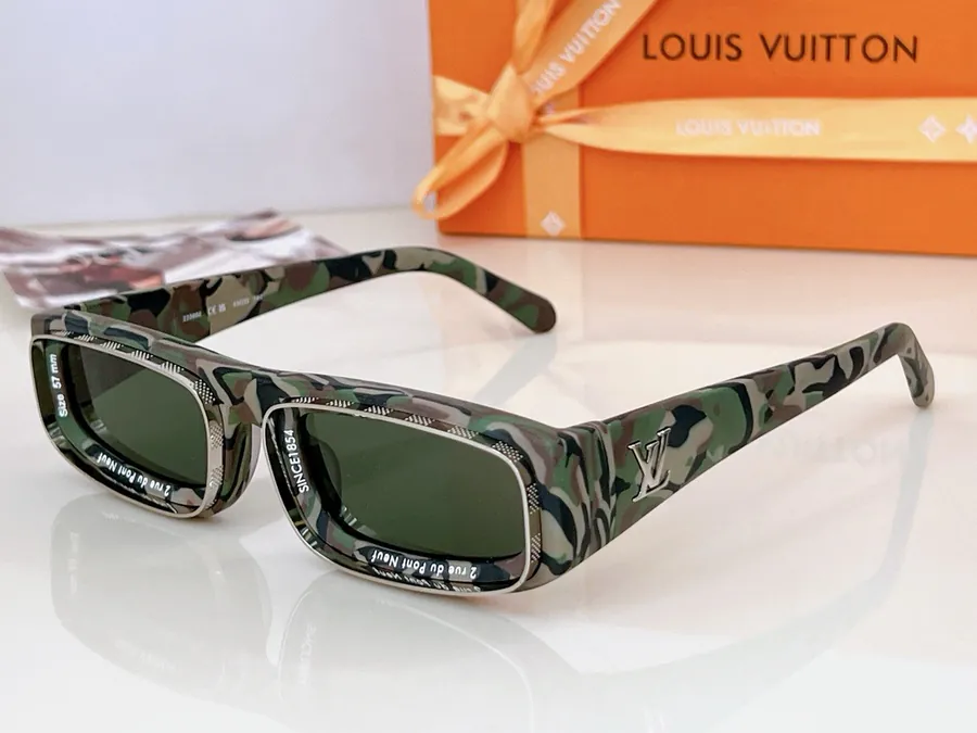 Louis Vuitto P155