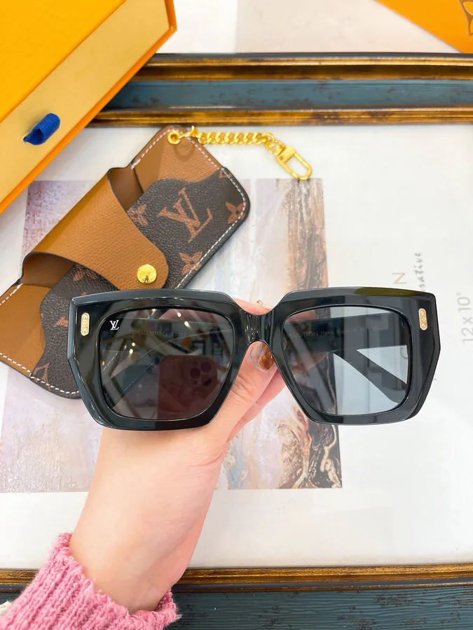 Louis Vuitto Z2096U Wallet