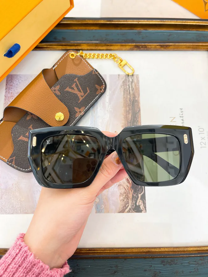 Louis Vuitto Z2096U Wallet