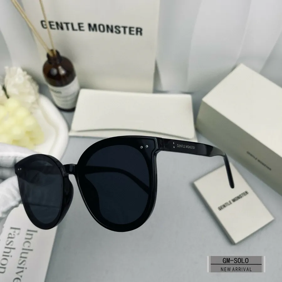 Gentle Monster Sunglasses Solo Frame, Tr Lightweight Material, Grained Calfskin