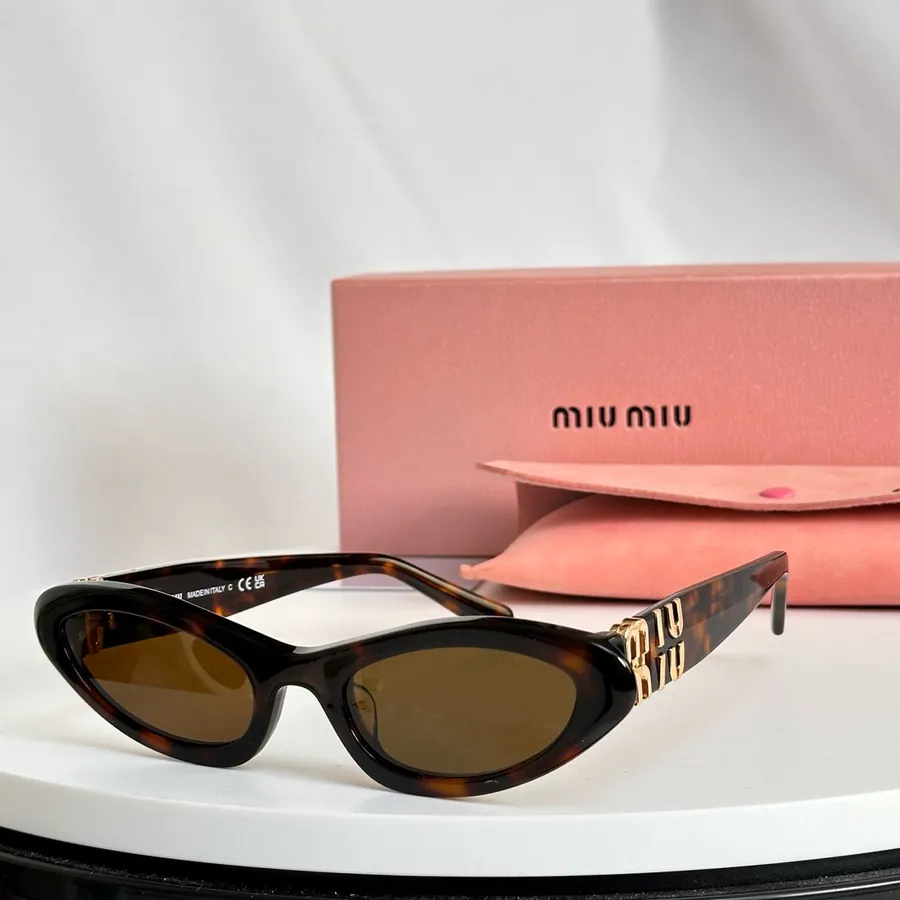 MIU MI* Bucket Bag