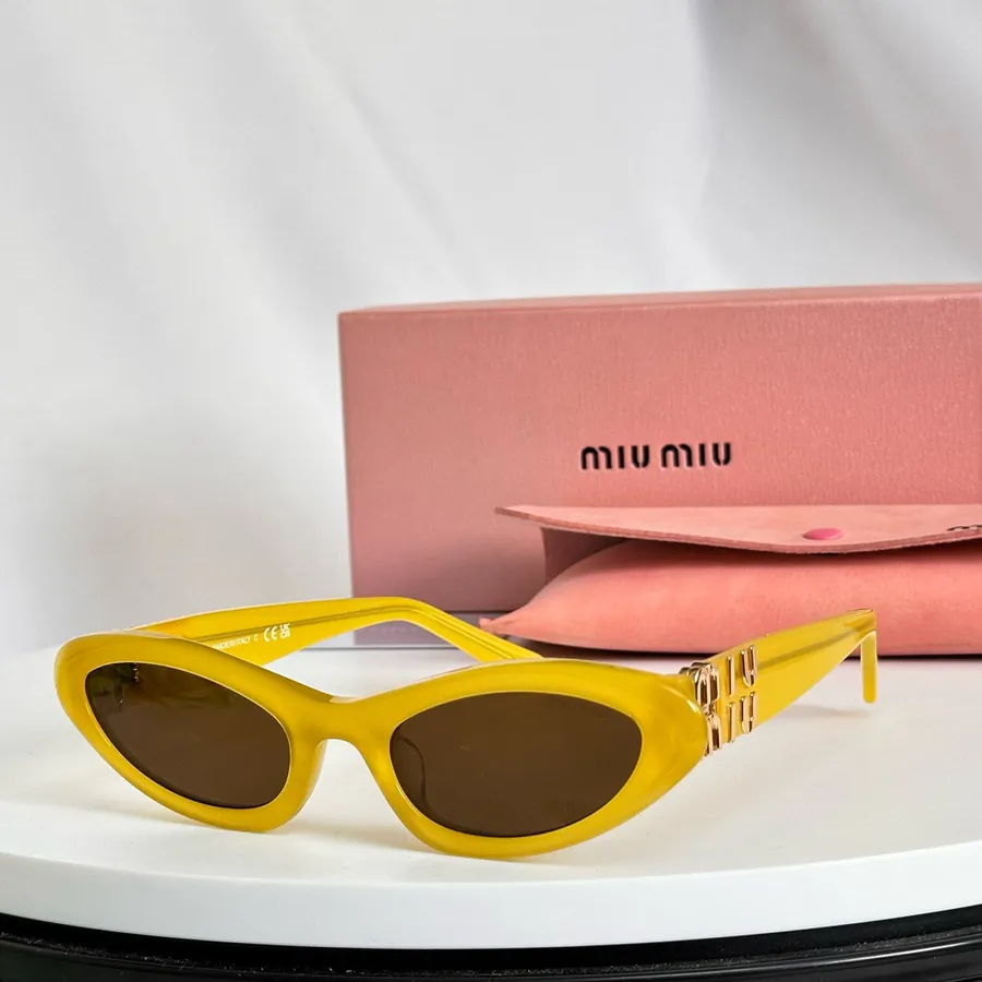 MIU MI* Bucket Bag