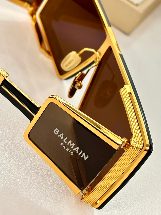 BALMAIN BPS 102C Bucket Bag