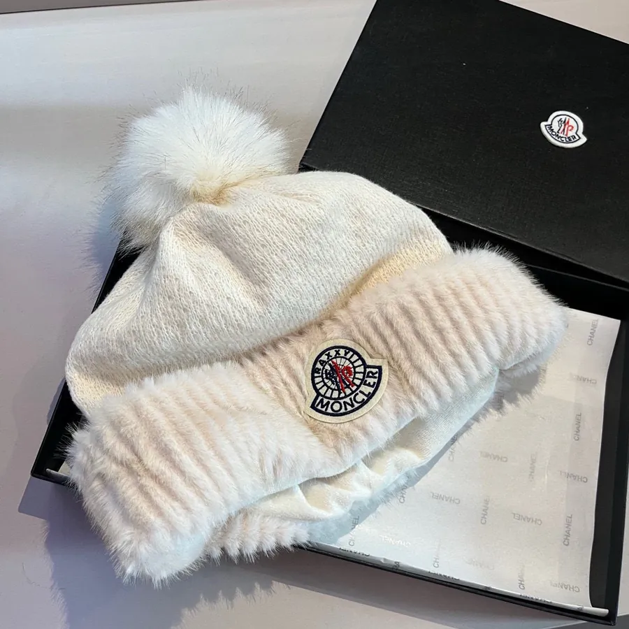 Monte Wool Beanie with Fox Fur Pom Pom, Black and White