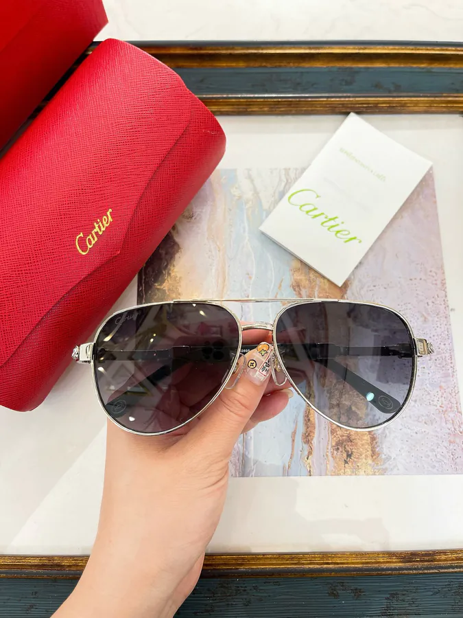 P135 Cartie Bucket Bag