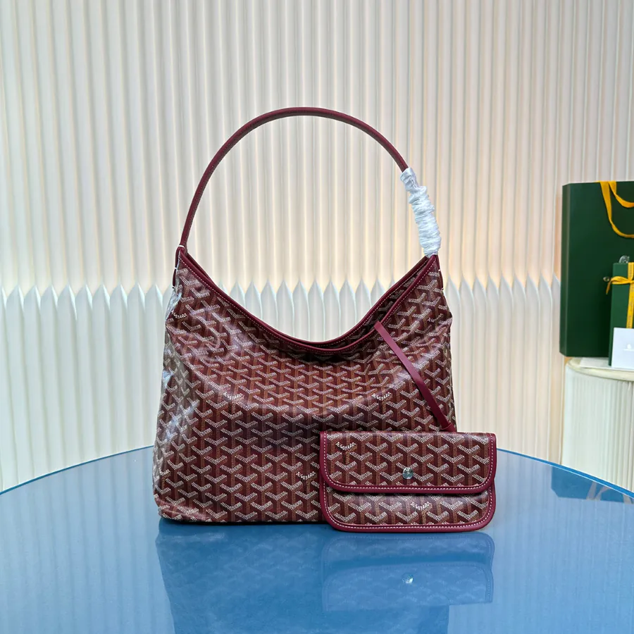 Goyard Boho Hobo Bag Lightweight and Versatile