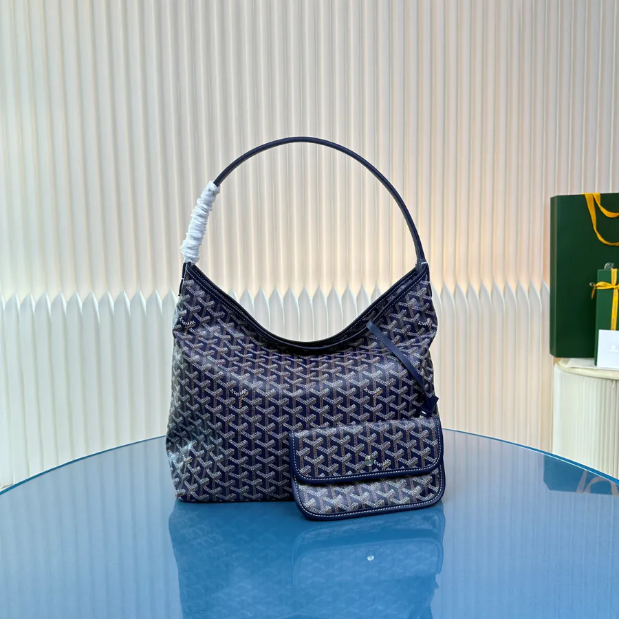 Goyard Bohème Hobo Bag Lightweight and Versatile