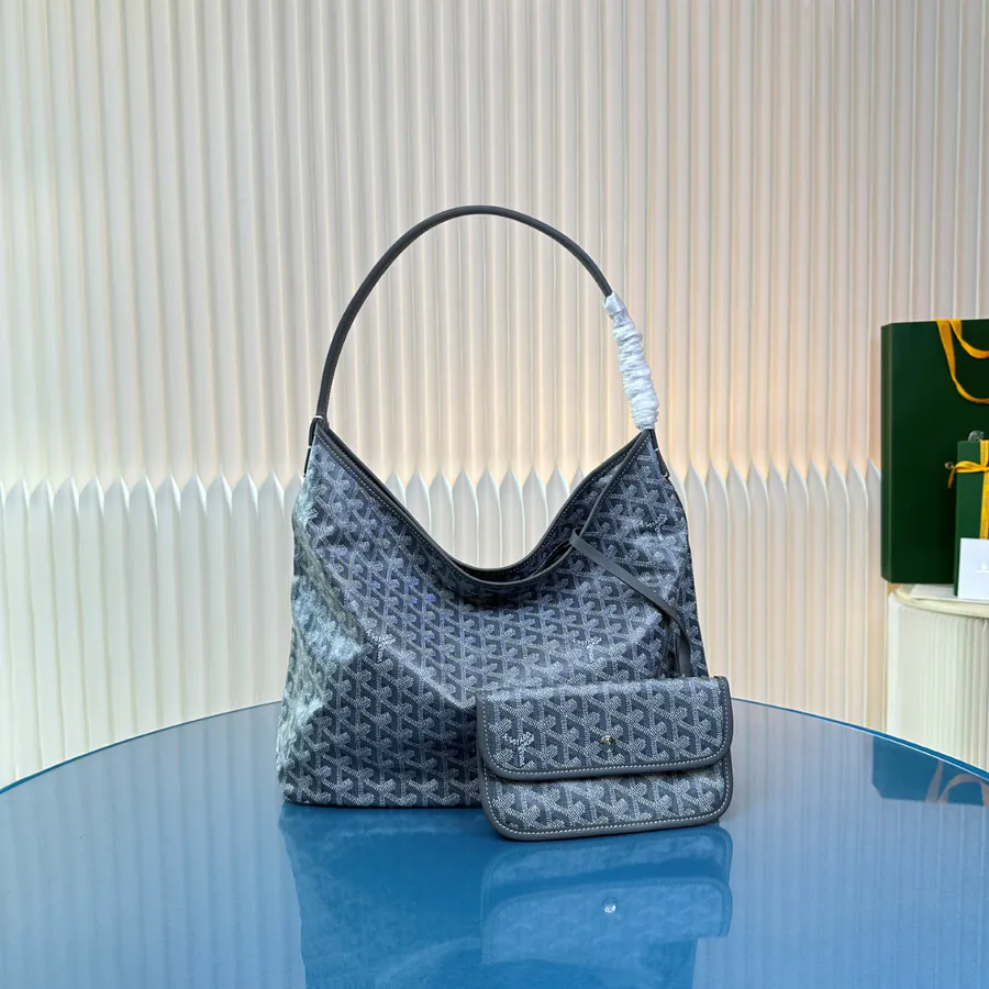 Goyard Bohème Hobo Bag Lightweight and Versatile