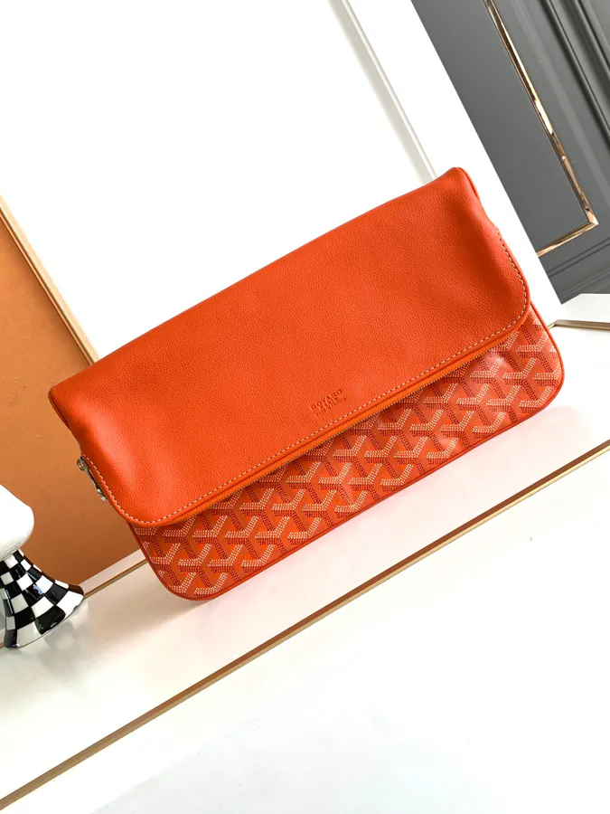 SAINTE MARIE Bucket Bag with Dual Flap Design