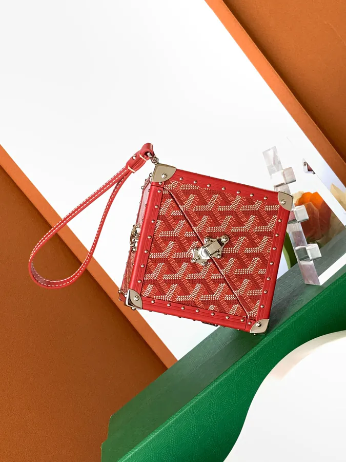 DE Bag GOYARD Heritage Craftsmanship