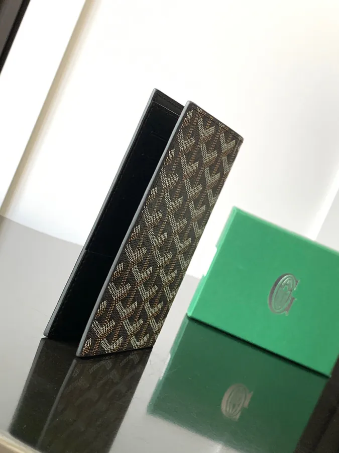Grenelle Passport Holder Travel Essential