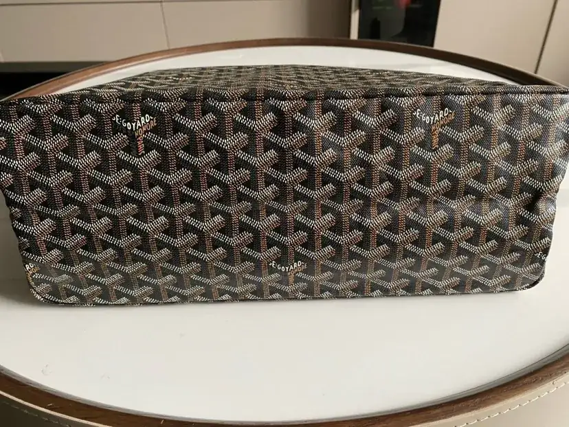 Goyard Hobo Bag Bohemian Style, Comfortable Shoulder Strap