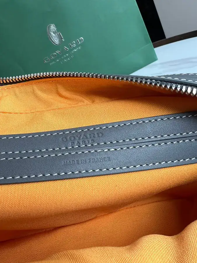 Apparel visual reference image