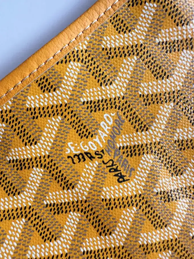 Goyard Hobo Shopping Bag with Artois Pattern and Tote Design