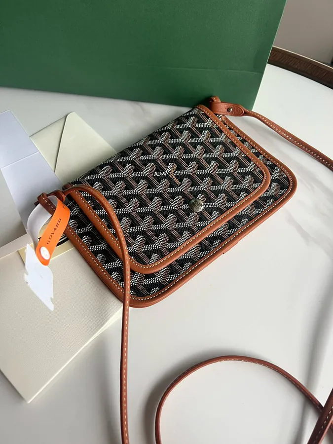 Goyard Envelope Bag Premium Italian Calfskin, Lightweight and Versatile