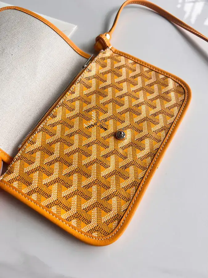 Goyard Envelope Bag Premium Italian Calfskin, Adjustable Strap, Versatile Carry