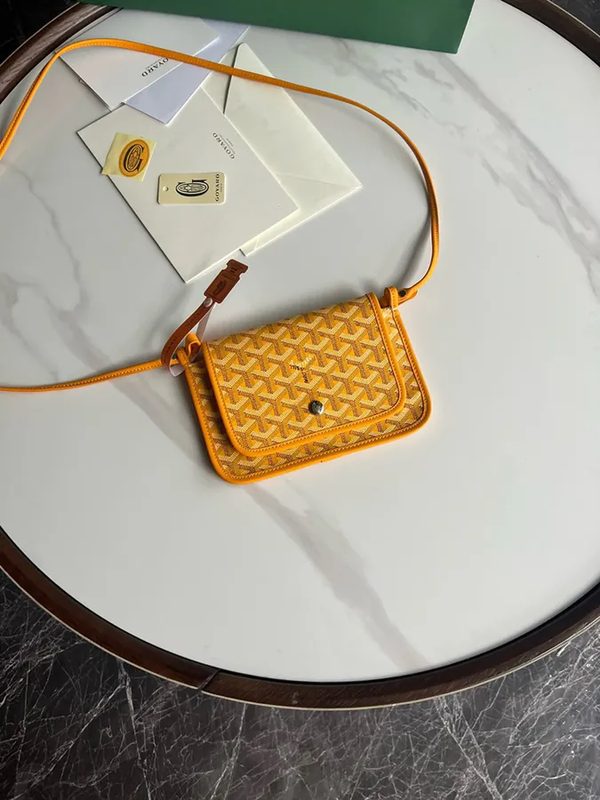 Goyard Envelope Bag Premium Italian Calfskin, Adjustable Strap, Versatile Carry