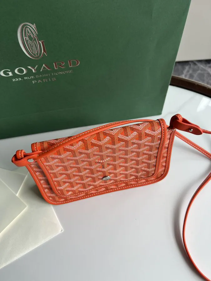 Goyard Envelope Bag Premium Italian Calfskin, Adjustable Strap, Versatile Carry