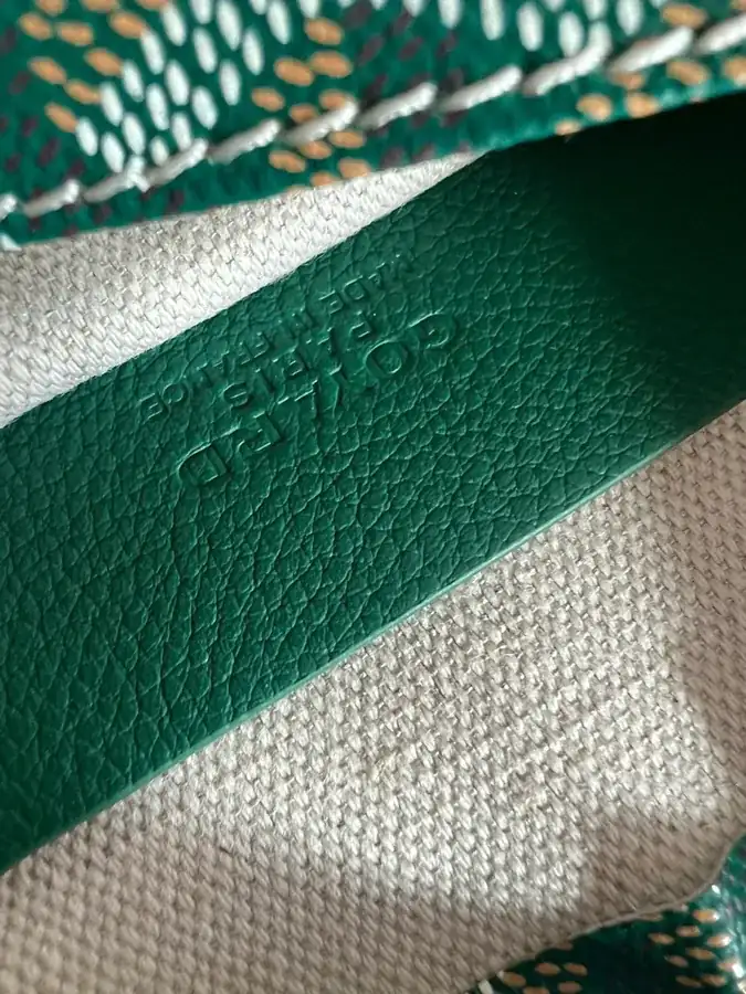 Goyard Envelope Bag Premium Italian Calfskin, Lightweight and Practical