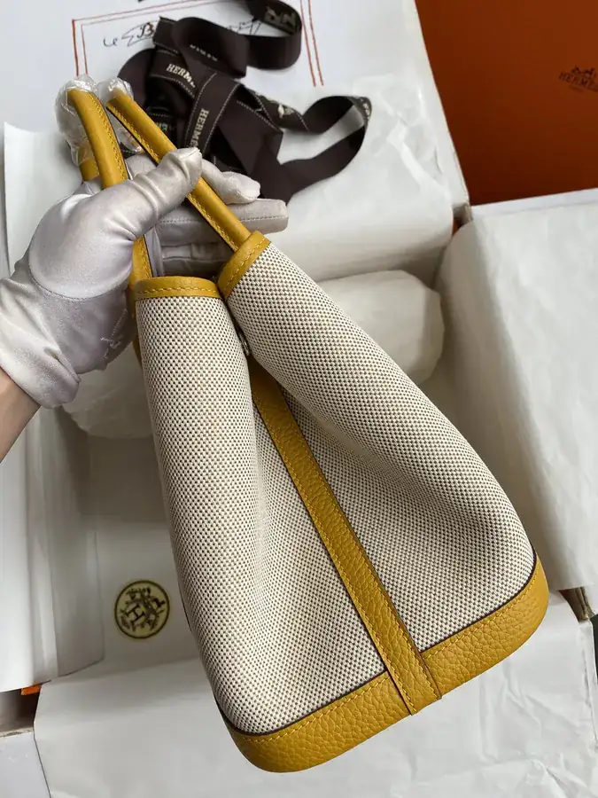 P950 Garden Party Garden Bag Semi Handmade, Amber Yellow