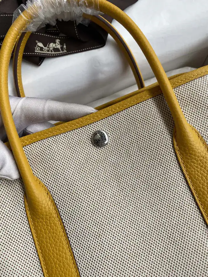 P950 Garden Party Garden Bag Semi Handmade, Amber Yellow