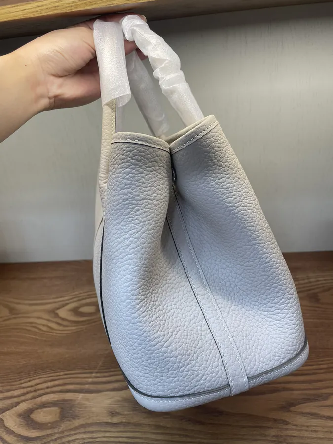 P950 Garden Lemonade White Bucket Bag
