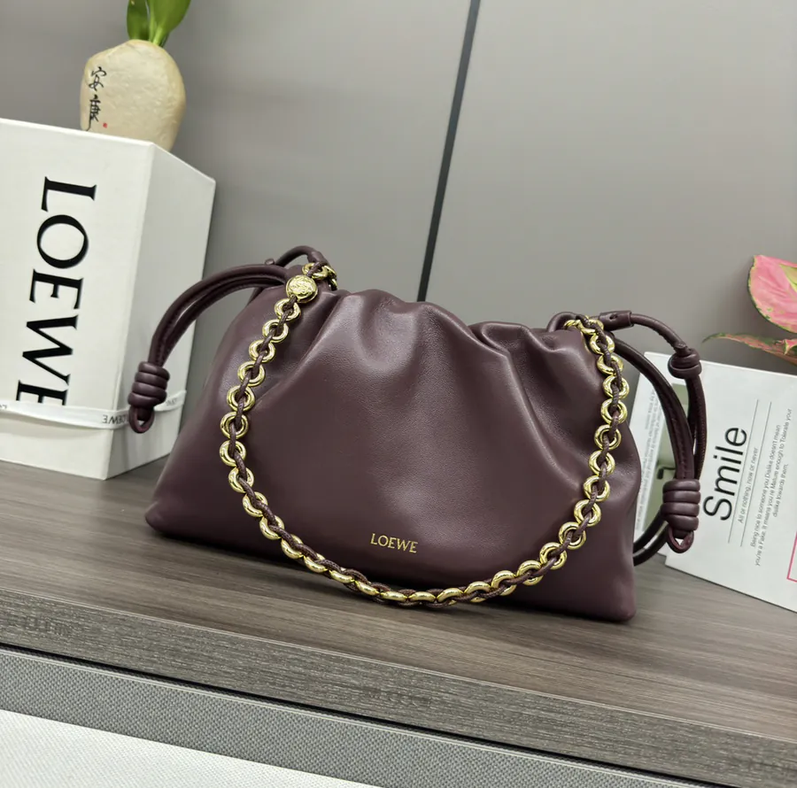 Premium Quality Original Leather P930 Lowe Flamenco Purse