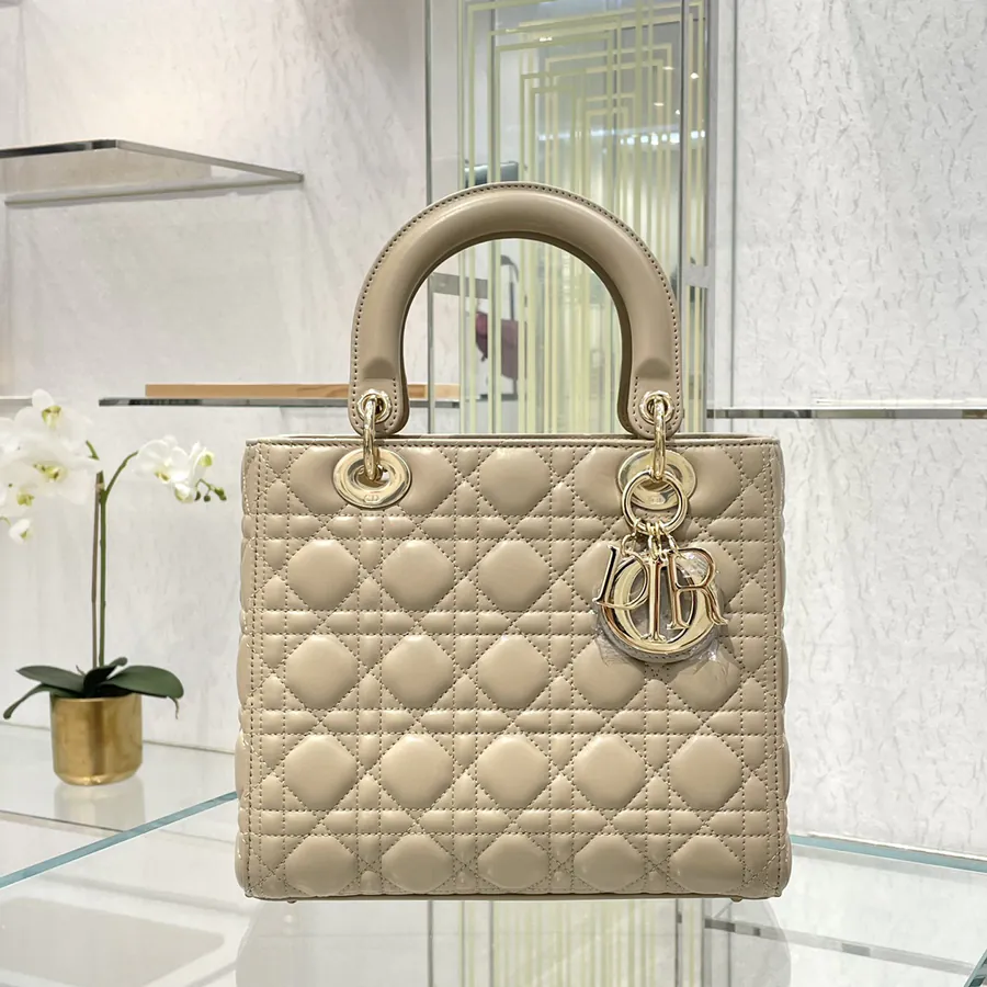 P750 Premium Quality Bucket Bag with Five Panel Leather and Gold Hardware