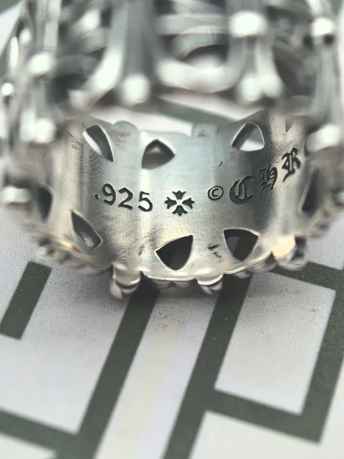 Kroen Cross Tomb Ring