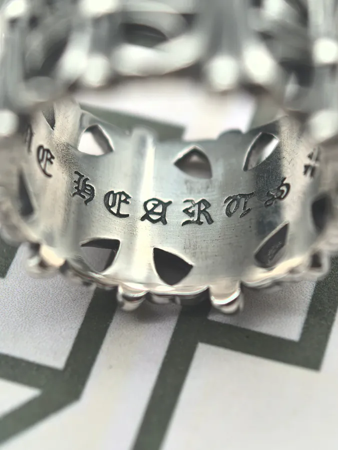 Kroen Cross Tomb Ring