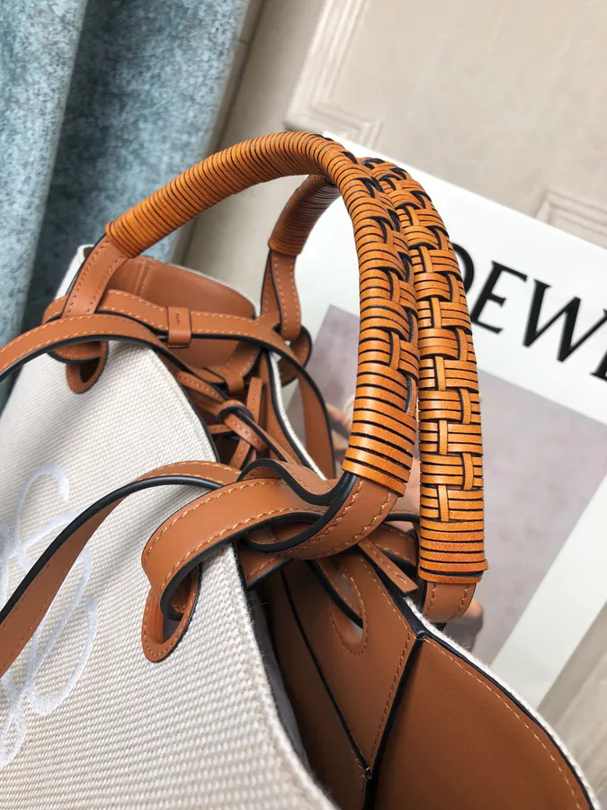 New Anagram Tote Print Handbag