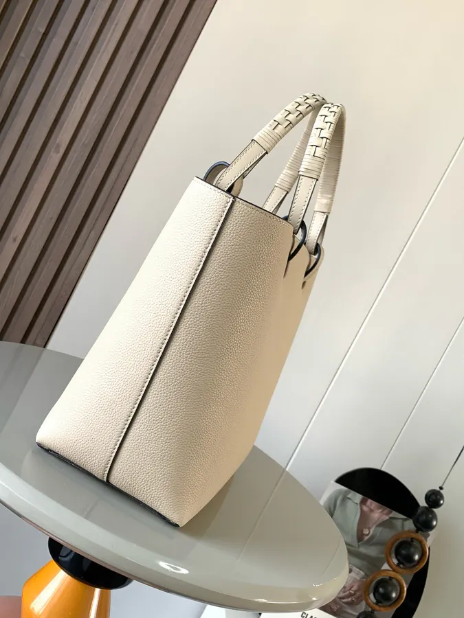 Anagram Tote with Print Elegant and Sophisticated