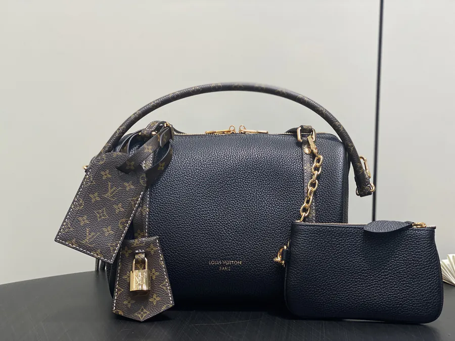 Speedy Bandoulière 25 Monogram Leather Crossbody Bag