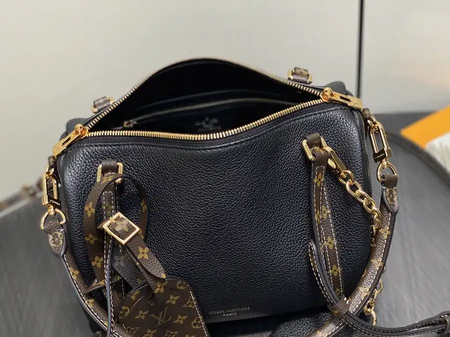 Speedy Bandoulière 25 Monogram Leather Crossbody Bag