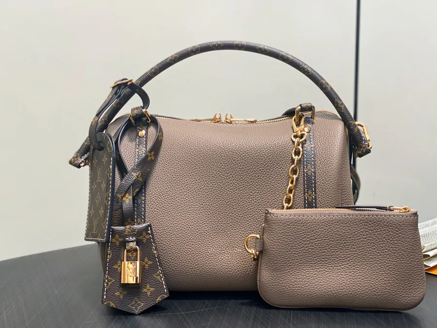 Pharrell Williams Speedy Bandoulière 25 Leather Handbag