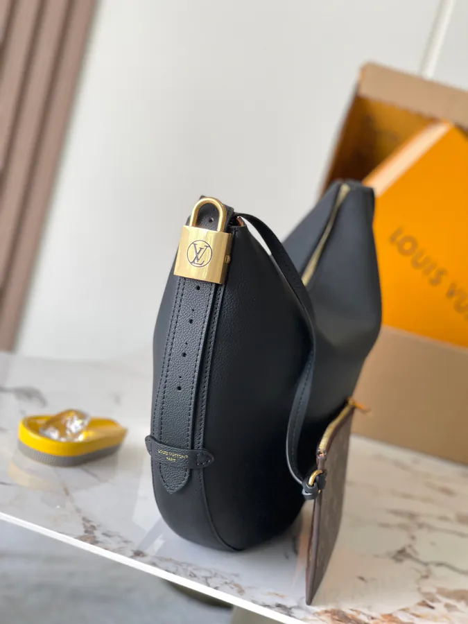 Low Key Cookie Medium Handbag
